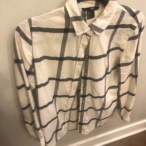 H&M XS Flannel.  Cream and black.